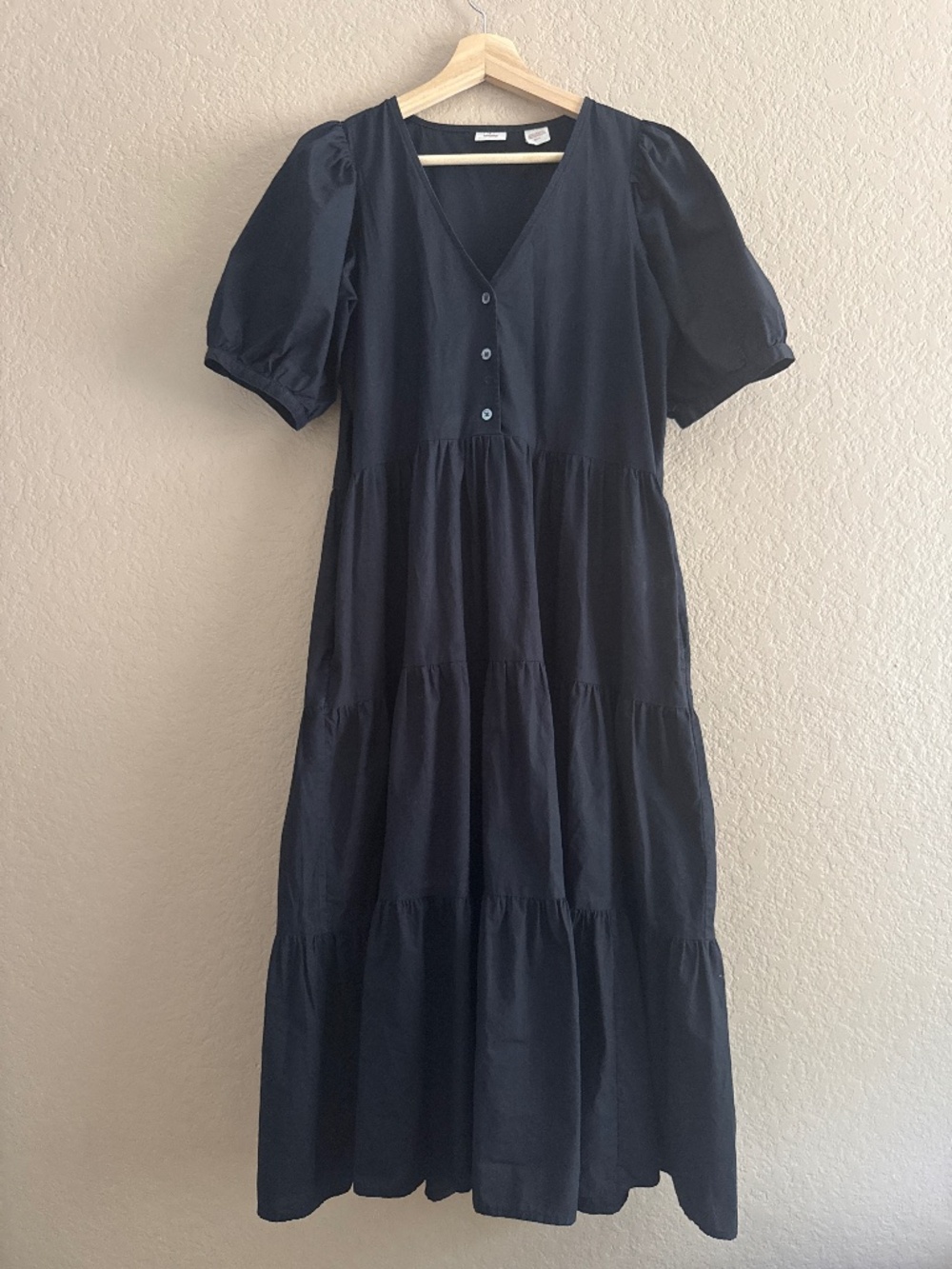 Levi’s Dress Cotton Tiered Black Puff Sleeves Button front
